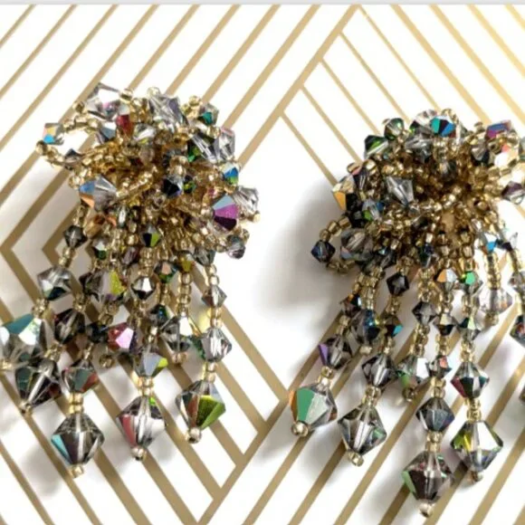 Vintage, Glam, Waterfall, faceted, sparkling Chandelier Drop Clip on Earrings - Picture 3 of 13